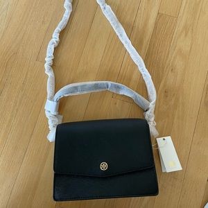 NWT Authentic Tory Burch Robinson Convertible Shoulder Bag